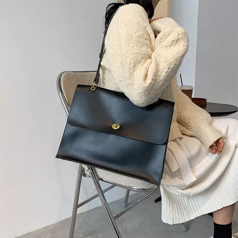 

Vintage Large Armpit bag 2021 Fashion New High quality PU Leather Womens Designer Handbag High capacity Shoulder Messenger Bag, 36 cm black