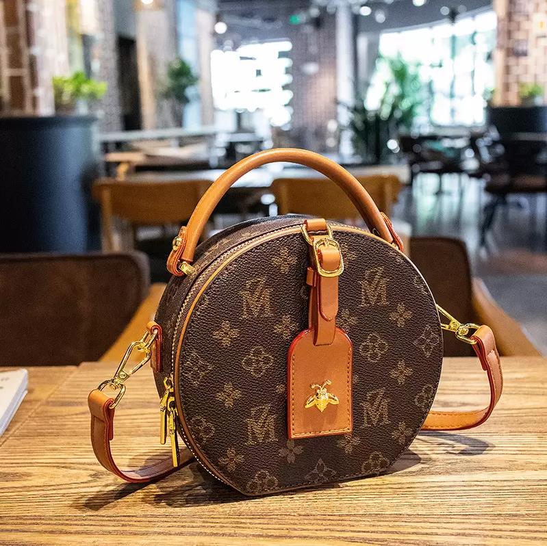 

Niche brand Luxury design Round One Shoulder Crossbody Bag 2022 Fashion rounded bags versatile printed rounding cake bag women's handbags, Brown