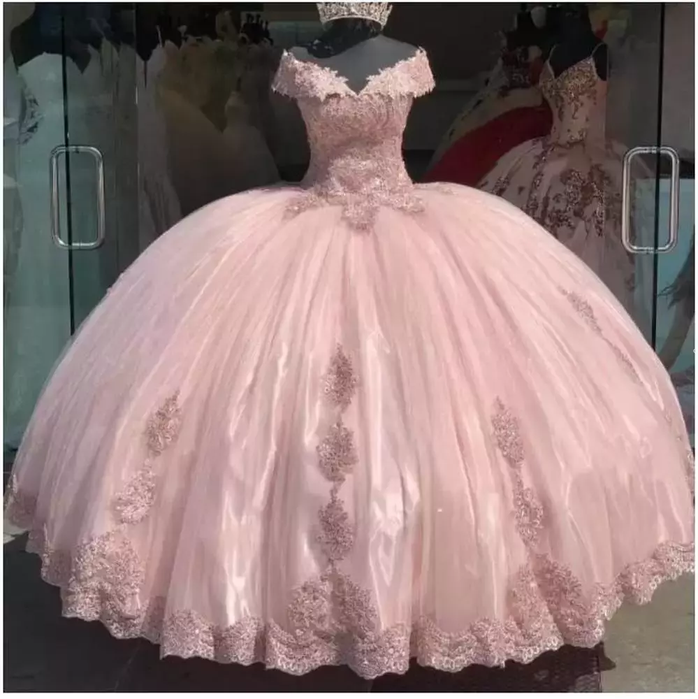 2022 OFF l'épaule Puffy Pink Quinceanera Robes dentelle Applqiue Sweet 16 Robes de bal Vestidos de 15 Robe Anos