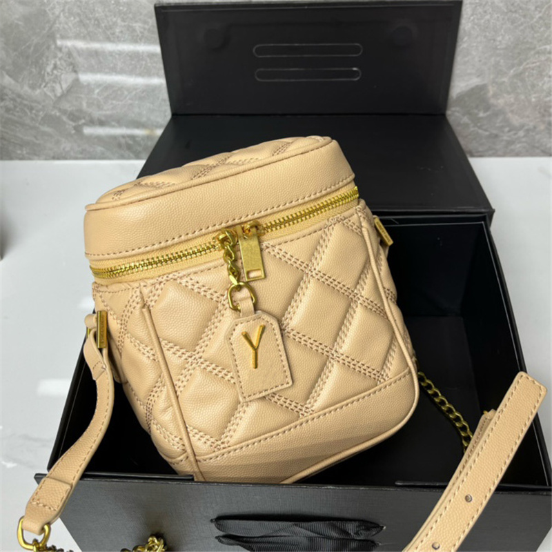 

Makeup Bags Cross Body Shoulder Bags For Womens Brand Letters Gold Buckle Vanity Fashion Make Up Bag Toiletry Pouch Luxury Handbags, White