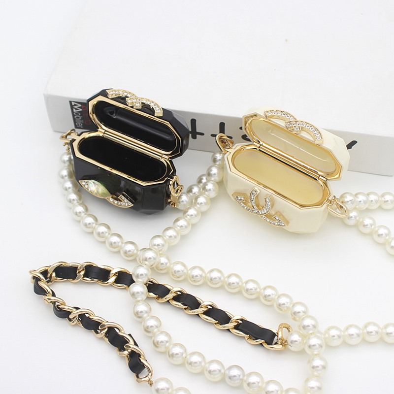

Pearl Chain Mini Bags Decorative Alloy Black and White Designer Bag European and American