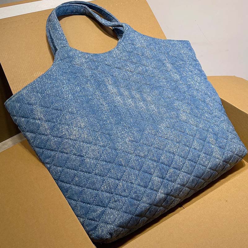 

Gaby Handbag Tote Shopping Bags Women Shoulder Quilted Beach Bag Genuine Leather Golden Letter Rhombic Pattern Thread Inside Zip Pocket High Quality