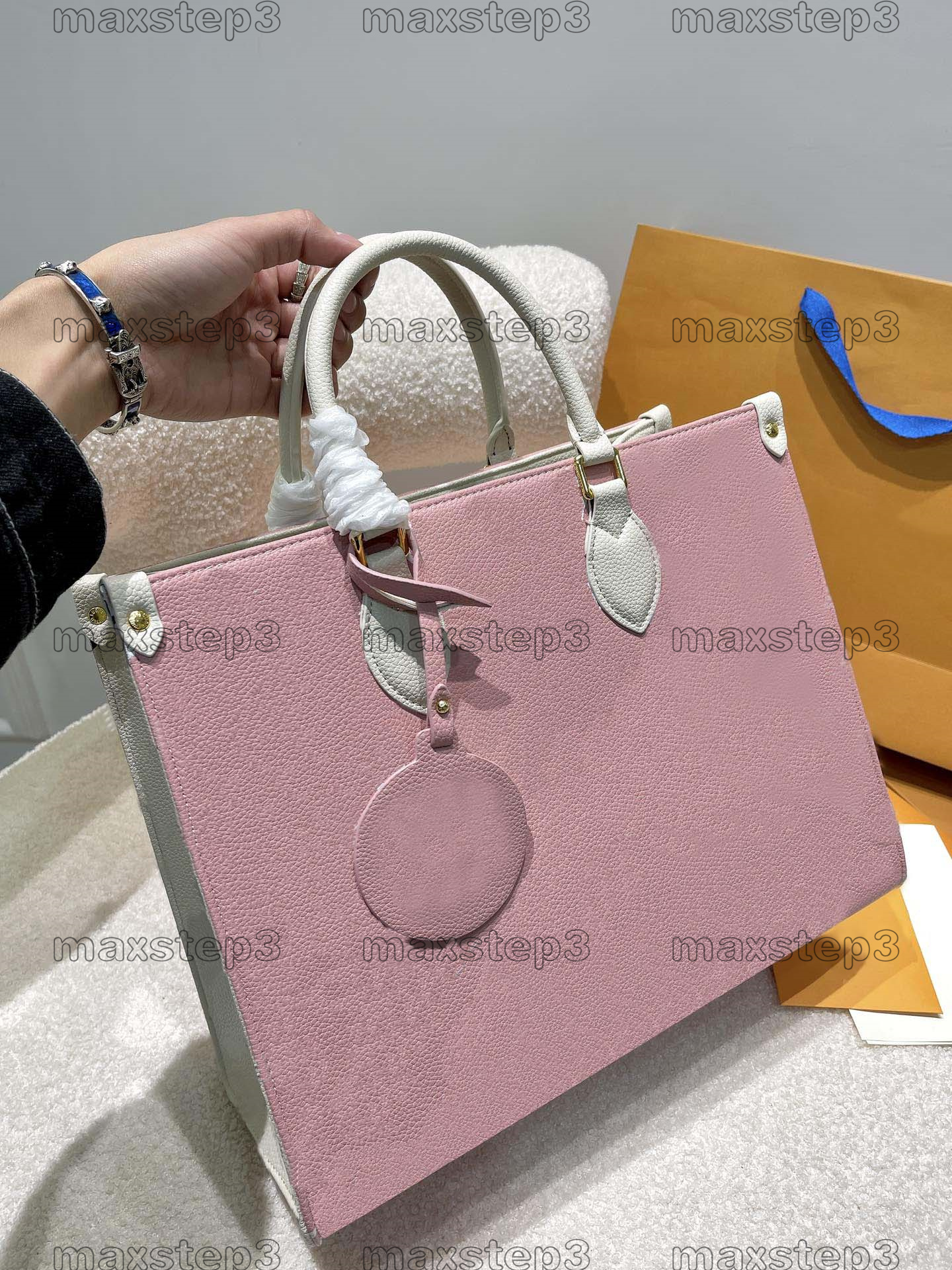 

2022 ONTHEGO MM 35cm Tote Bag ON THE GO Bicolour Monograms Print Handle Bag with Logo Tag Designer Women Fashion Cross Body