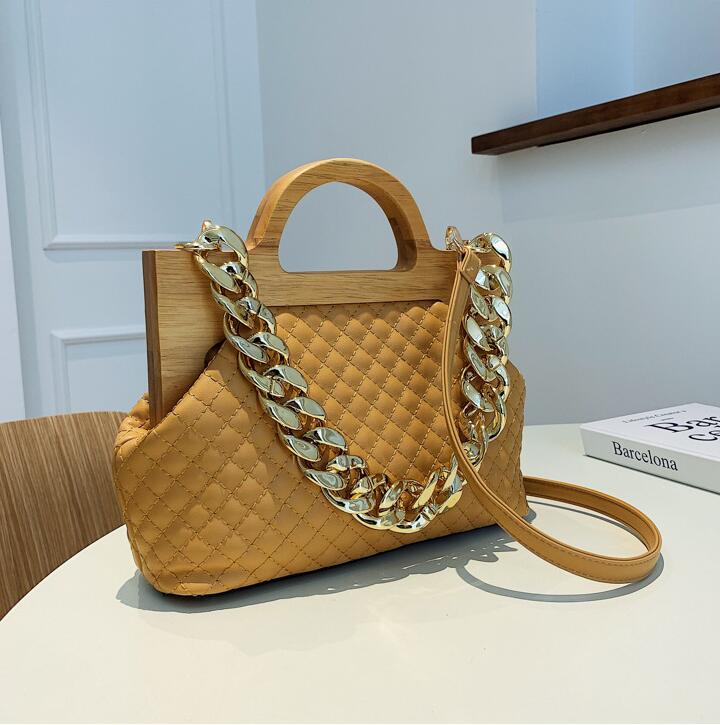 

Wholesale womens leathers shoulder bag retro rhombus clip thick chain handbag this year popular embroidered women handbag street personality plaid chains bags, Brown-91531