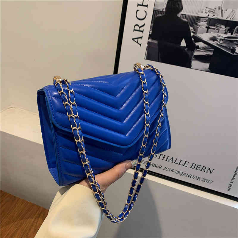 Sac Femelle 2022 Fashion printemps brodé de chaîne V en forme de V peinte épaule à bandoulière