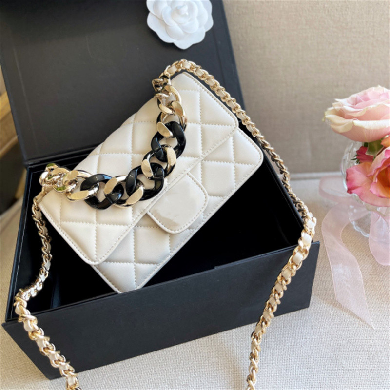 

Luxury Design High Quality Fashion Bags The New Upper Body Effect Of The Thick Chain Bag Strip Counter Is Very Good, Black