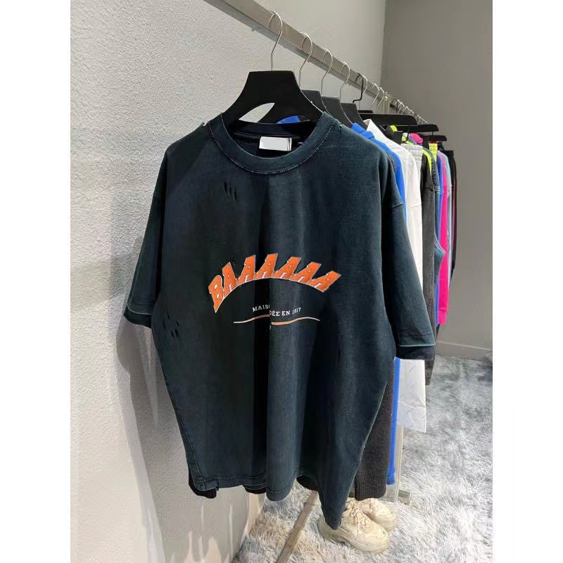 

Designer summer Mens Plus Size Tshirts Tops tees hole wash womens letter print crew neck T-shirts trendy Hip Hop short sleeved loose couple tshirt Asian Sizes S-L, I need look other product