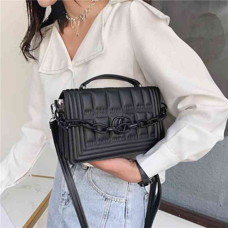 

Factory Outlet Spring New Women's 2022 Lingge Embroidery Hand-held Fragrance Fashion Versatile One Shoulder Messenger Small Square Bag, Sky blue