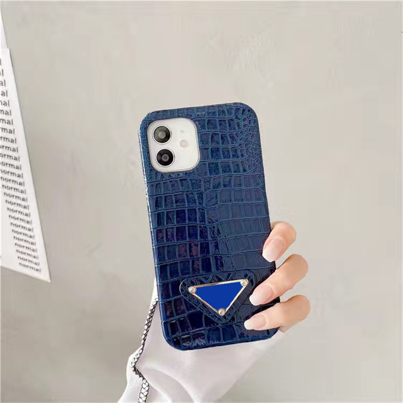 

Luxury Designer Square Cases for iPhone 12 pro max 6.7 inch 13 12 11 Classic Pattern Retro Aesthetic Leather with Metal Decoration Trunk Fully Protection Case Designed, Black