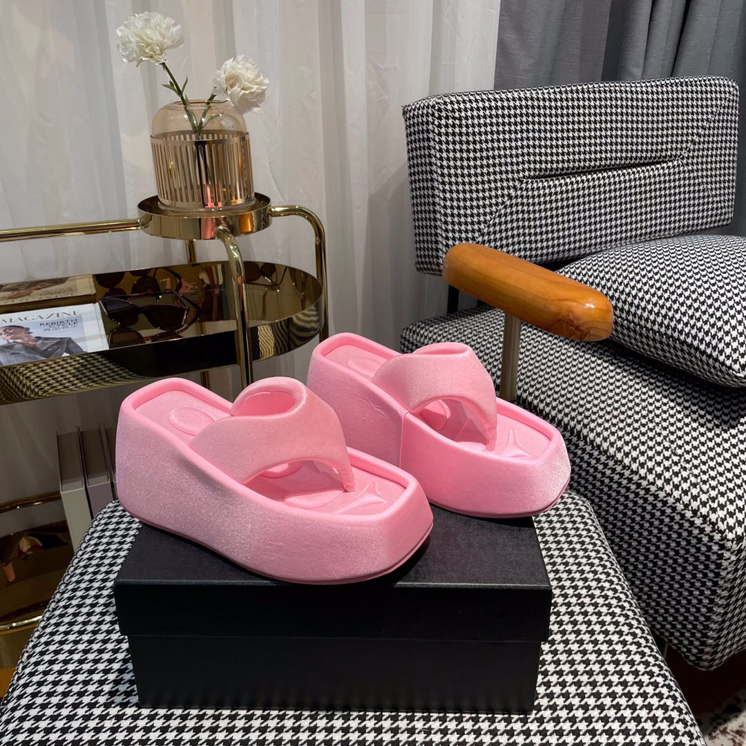 Chaussures plates pour femmes, nouvelle mode d'été 2022, chaussures de fête Sexy, Design à tête ronde, fond épais, Banquet de plage