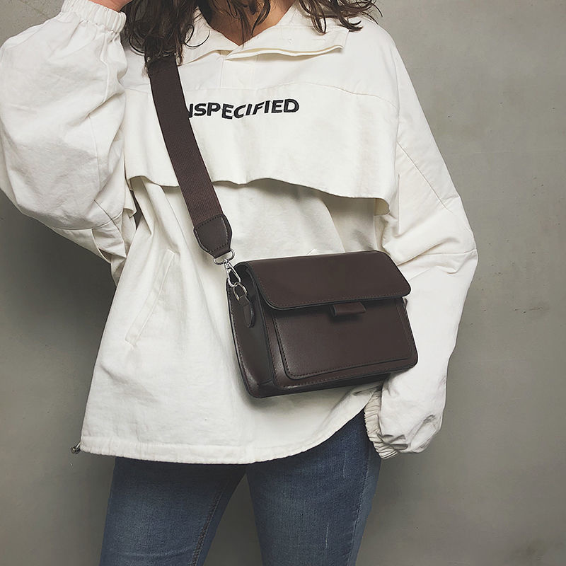 

Women Top-handle Bags Autumn Winter Retro Bag Womens Bag New Fashion Bag Red Shoulder Bolso Mujer Handbags, Black