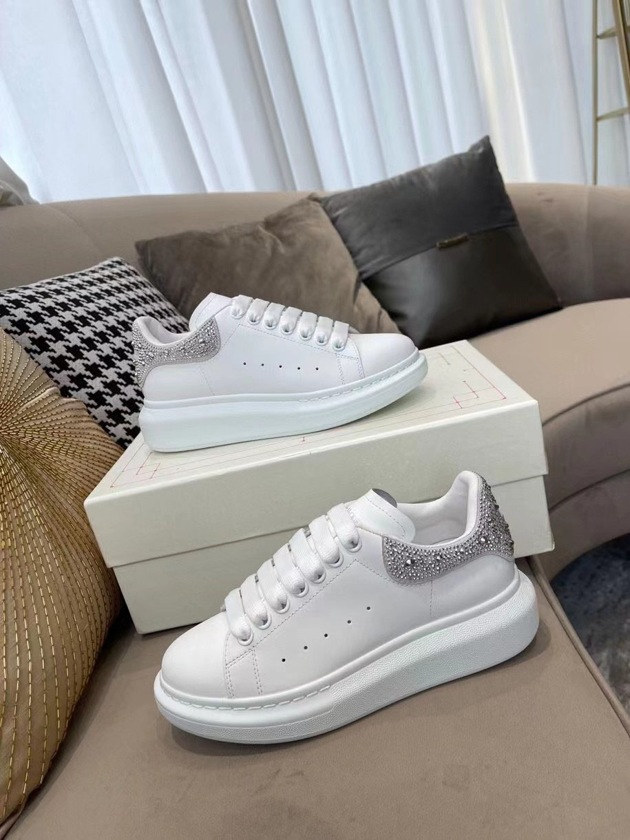 

2022 Designer Logo Oversized Casual Shoes White Black Leather Luxury Velvet Suede Womens Espadrilles Trainers mens women Flats Lace Up Platform Sneakers With Box, White/diamond