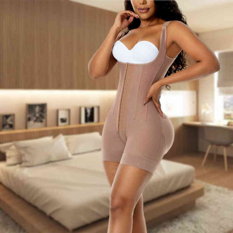 

Nxy Garment Women Corset Fajas Colombianas Shapewear Hip Lifting Siamese Shape Shorts Slimming Shoulder Strap Bodysuit 220528, Khaki