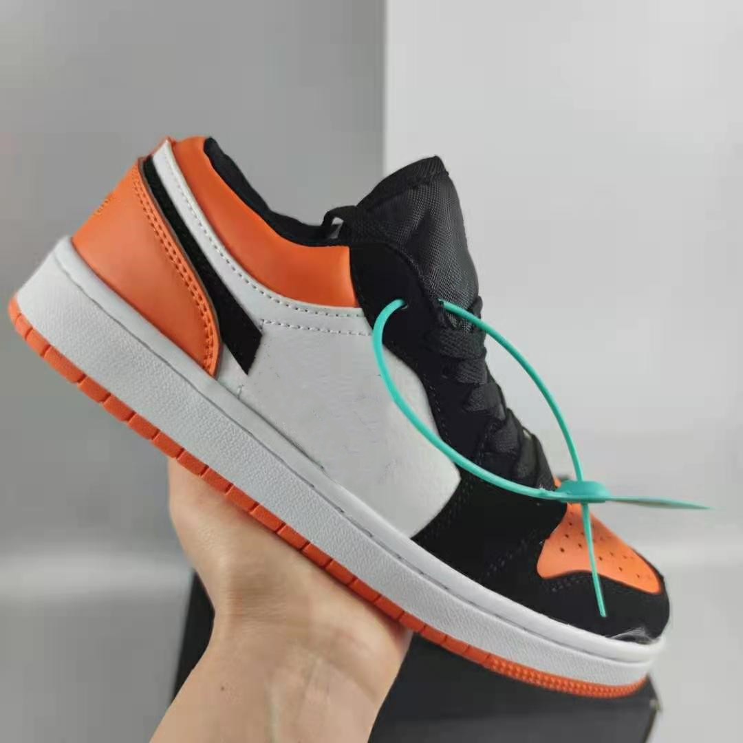 

Comfortable 1s Men Women Low Cut Basketball Shoes Fashion Casual Wear-Resisting Lace-Up Sneakers Traienrs Outdoor Unisex Zapatillas Skateboard Shoe 36-44