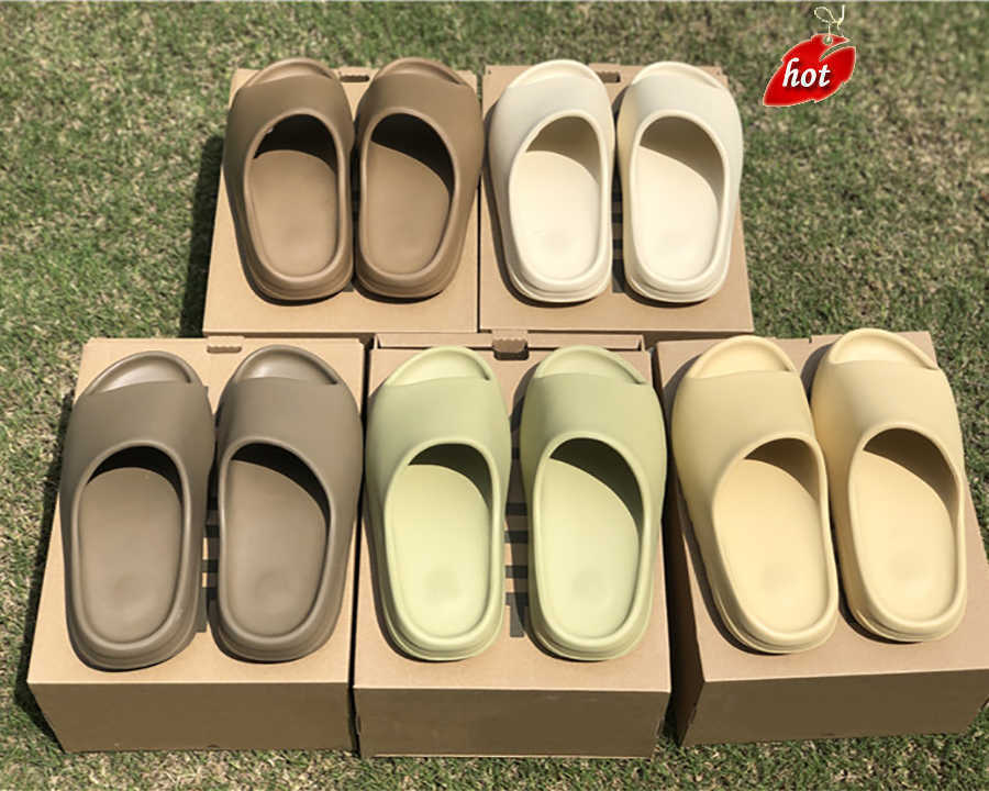 

2022 High Quality Slides Slippers Foam Runner Desert Sand Triple Black Bone White Resin Slide Sandal Men Women Outdoor Slipper With Box Full