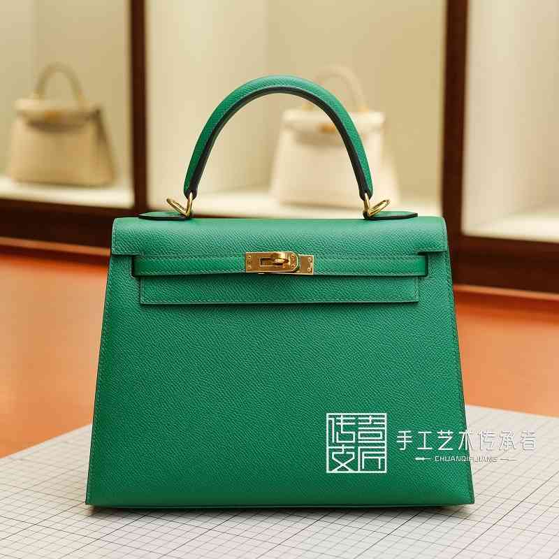 

Luxury Bags 2021 pure manual wax thread sewn leather Epsom leather women's bag velvet green kl25cm gold buckle single shoulder bag, 25cm gold buckle