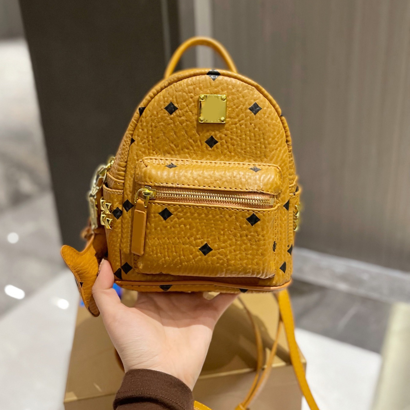 

Backpack Style Bags Luxury Designer Brand Fashion Shoulder Handbags Rivet package Travel Letter Phone bag Purse Cross body wallet shopping, Picture color with logo
