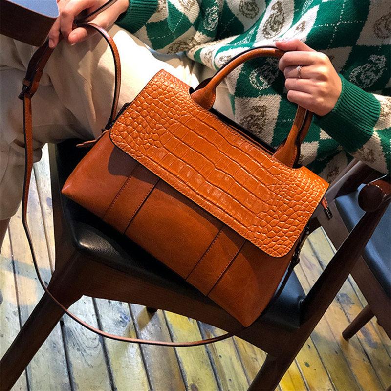 

Duffel Bags Leather High-end Niche Bag Women's 2022 Summer Trendy Fashion One-shoulder Handbag All-match Messenger BagDuffel