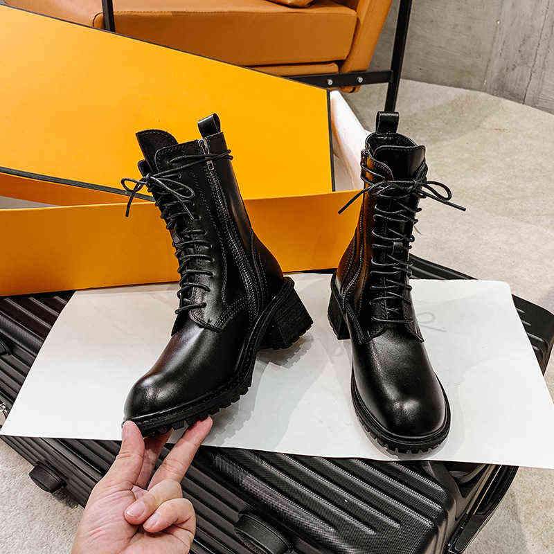 

Ann Martin boots women's black handsome leather middle tube boots side zipper British style motorcycle high heel short boots women