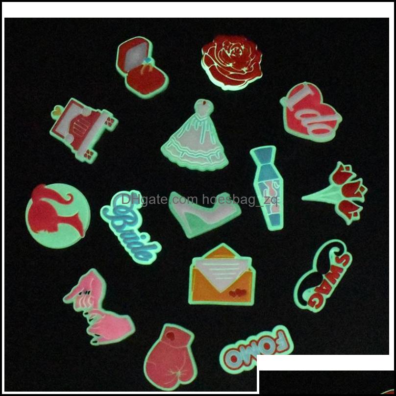 

Shoe Parts Accessories Shoes Cute Cartoon Pvc Charms Buckles Glow Luminous Buckle Fit Bracelets Croc Jibz Decoration Drop Delivery 2021 Ko