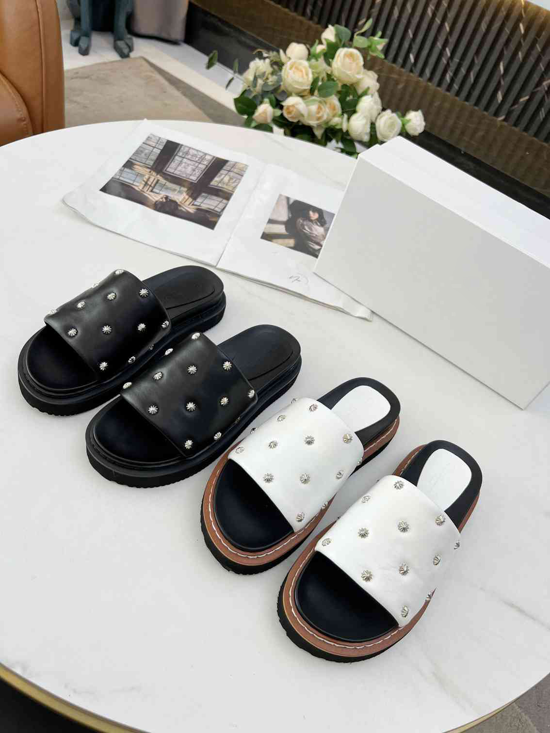 2022 Famous brand women summer casual Slippers top quality comfortable sheepskin lining rivet shoes for Female Wholesale Classic luxury cowhide b