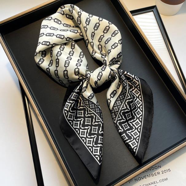 

23style 70-70cm Designer Presbyopia Letters Print Floral Silk Scarf Headband for Women Fashion Long Handle Bag Scarves Shoulder Tote Luggage Ribbon Head Wraps
