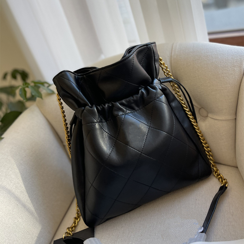 

High Quality Classic Designers Cross body bags Fashion Quilted Leather Drawstring Large Capacity Luxury Messenger Designer Handbag Backpack Wallet Shoulder Bags, Black