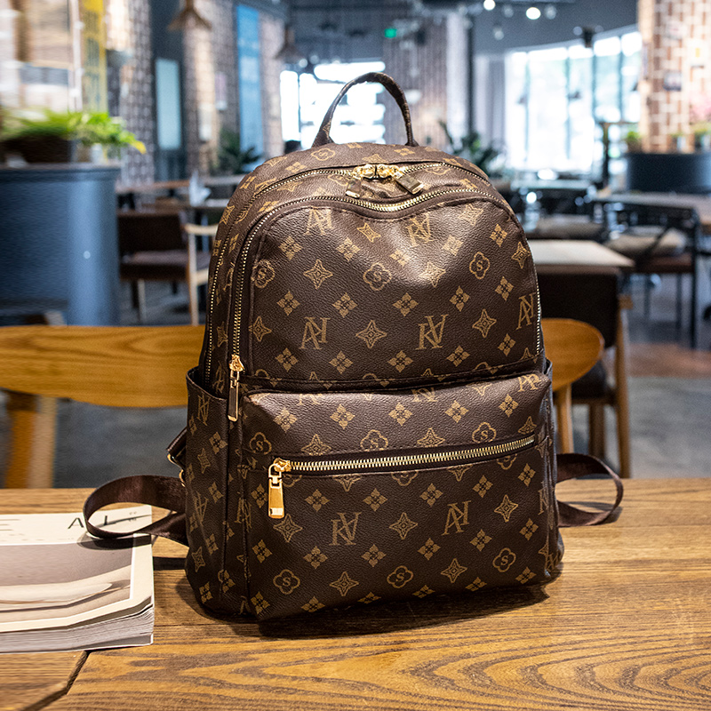 

High Quality Luxury Brand Women Traveling Backpack Large Capacity Designer Handbags High Quality Leather Totes Chain Shoulder Crossbody Bag, 01