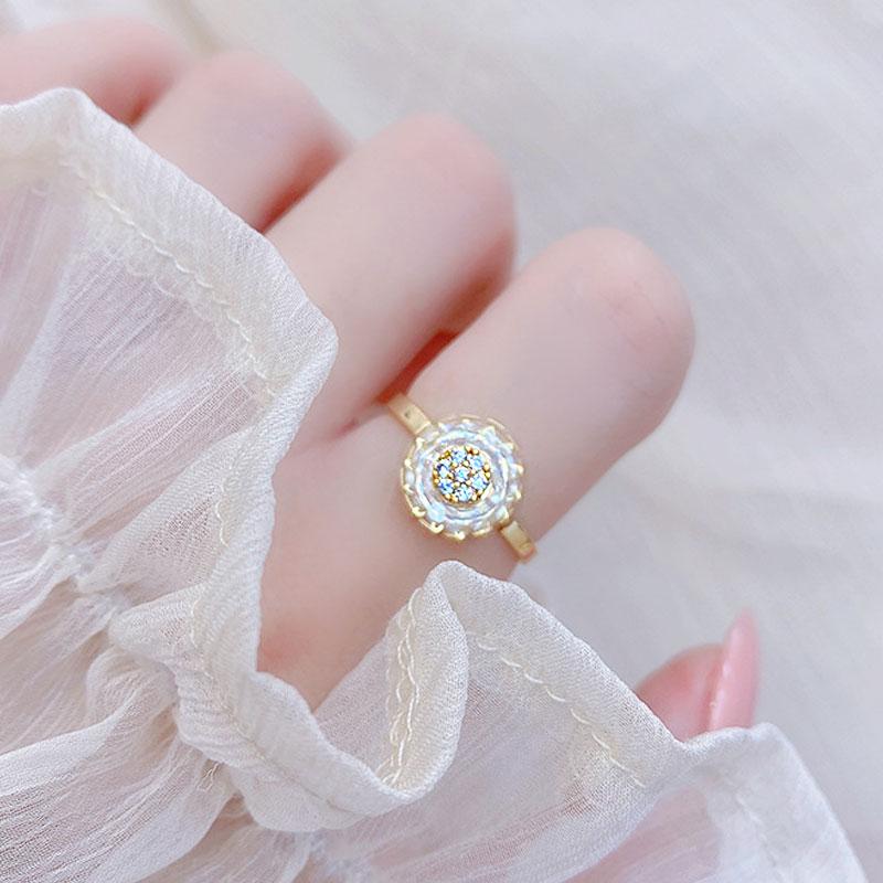 

Chains Trendy Bling Zircon Sun Flower Design Rings Rotatable Adjustable Ring Open For Women Exquisite Luxury BijouxChains ChainsChains