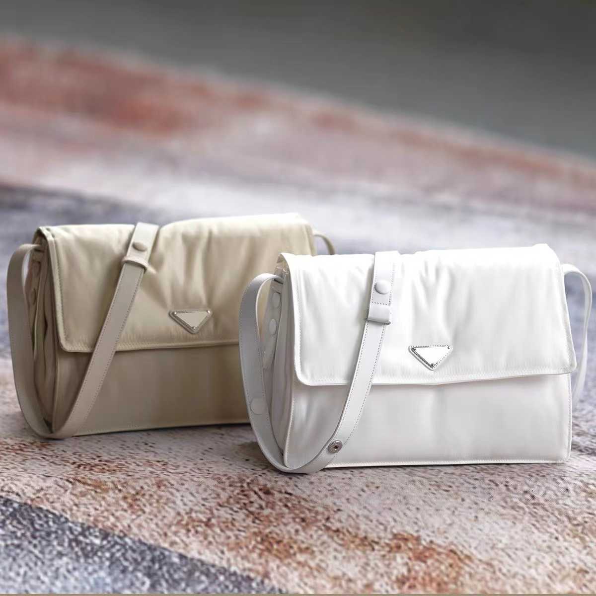 

Luxurys Designers Bags Prad Handbag Zhouzhoubao123 Crossbody Lady Handbag Bag RC4B, No bags