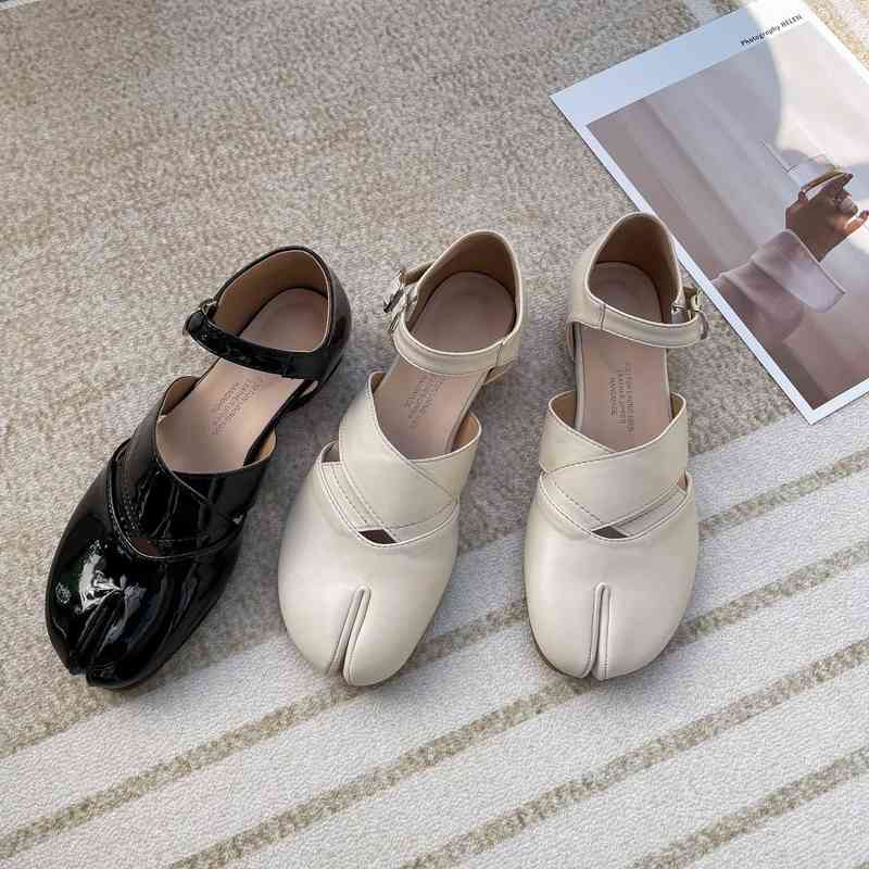 

Dress Shoes Fashion Split Toe Women Flats Mary Janes Casual Tabi Ninja Flat Shoes Ladies Slip on Footwear Comfortable Loafers Balle 220506, Beige 2