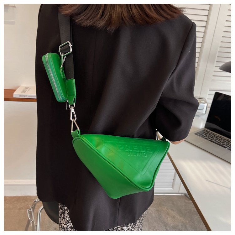 

Triangle Cross Body handbags bags Purse Totes Shoulder Bags Casual Tote with Coin Purses PU leather, Green
