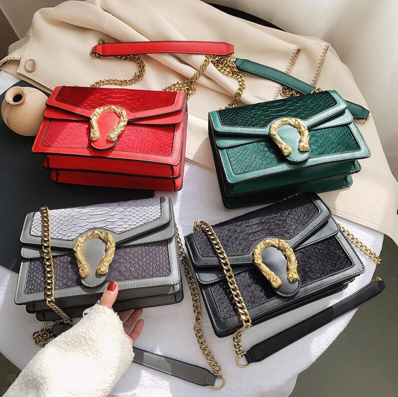 

Factory wholesale women handbag streets fashion Alligator chain bag winter flannel messenger bags street trend contrast leather handbags