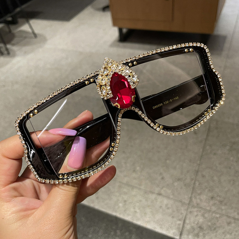 

Square Baroque Sunglasses Women Crystals Sexy Girls Sun Glasses Rhinestones Ladies Shades for Party De Sol Feminino