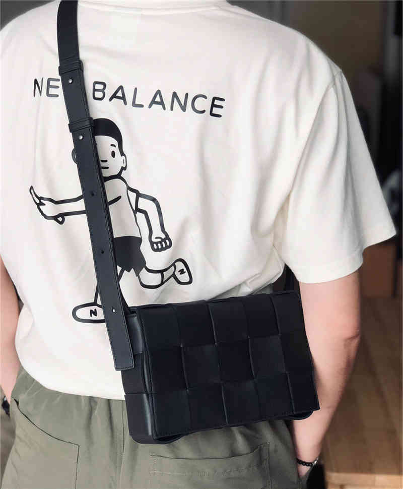 

Good 7A Small Venetas Designer Bottegas Divani Square Women's Bag Woven Five Grid Fashion Single Shoulder Messenger Pillow Tofu Leisure Man 87XL, Black