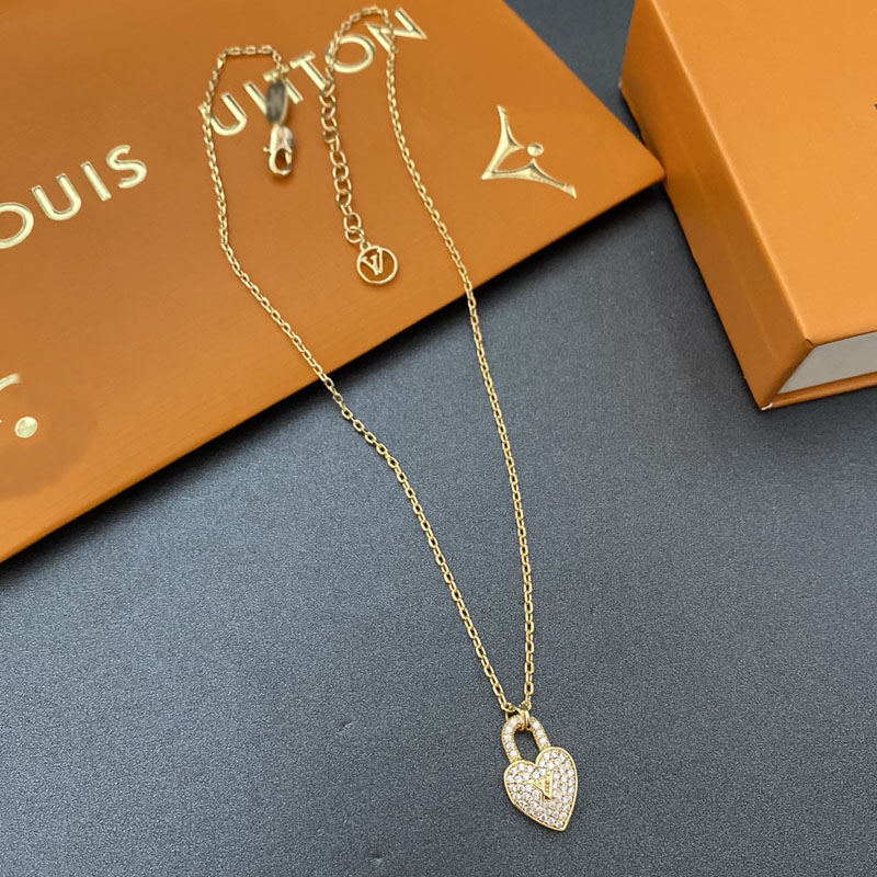 

Designer Necklace Choker Chain Crystal 18K Gold Plated Brass Copper L-Letter Pendants Necklaces Statement Luxury Women Wedding Jewelry B070