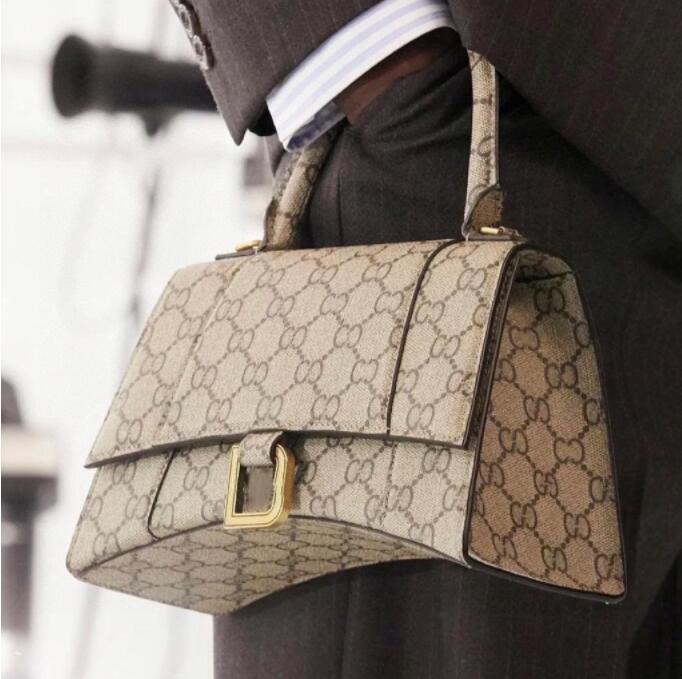 

2022 Hot Lady shopping Shoulder Bags Fashion Handbags Women Totes Top quality Cross Body Half Moon Luxury Genuine Leather Classic Retro Purse wallets handle square, Brown