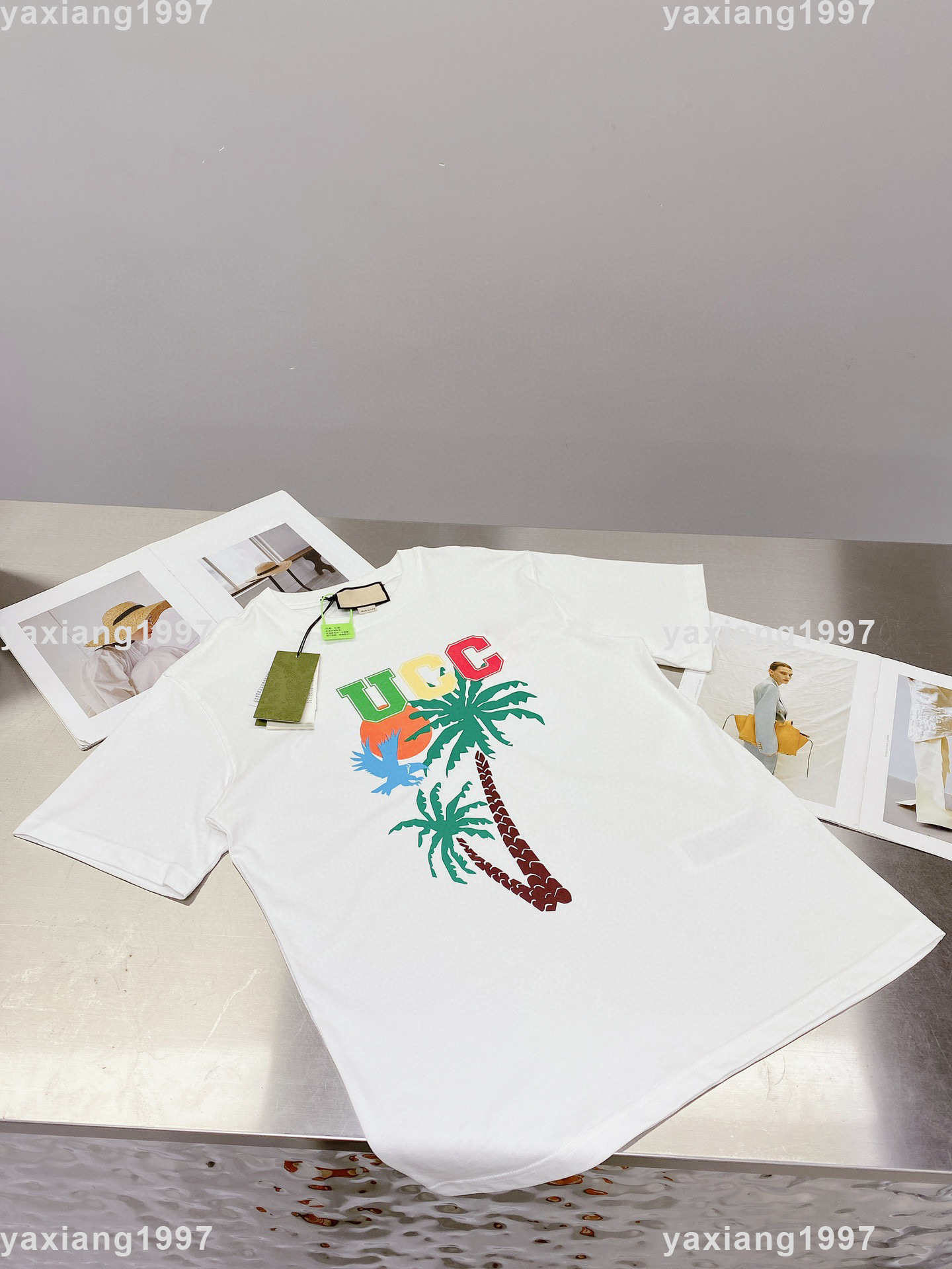 

2022ss spring and summer new shirt high grade cotton Sweatshirts printing short pants sleeve round neck panel T-Shirt Size s-m-l-xl-xxl-xxxl Color black white ya140