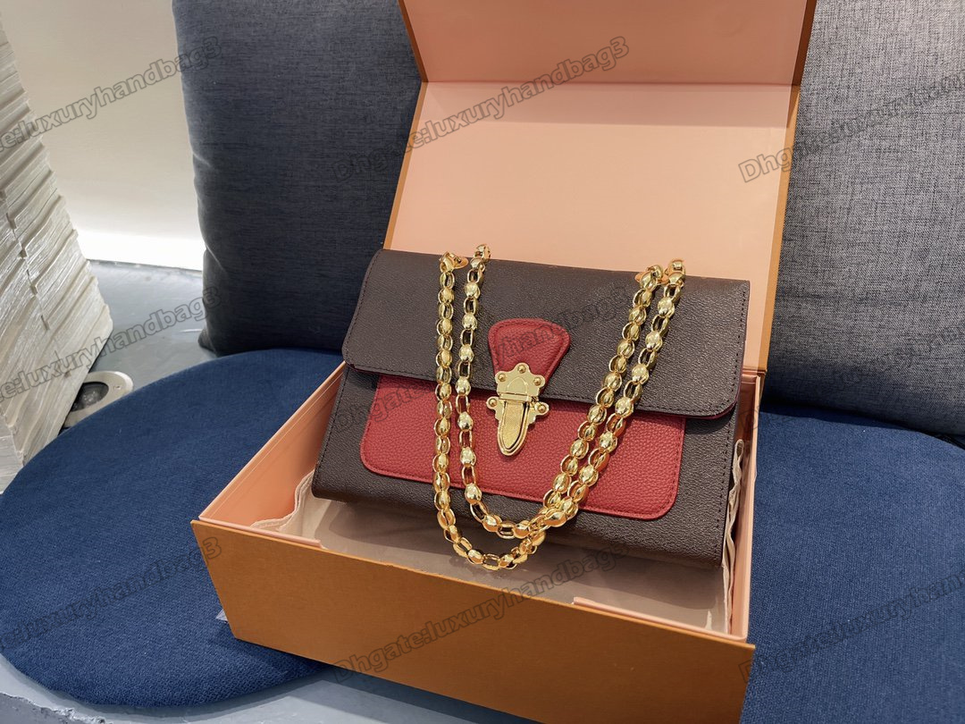 

Chain Victoire Black Monograms Coated Canvas Cross Body Bag Women Luxurys Shoulder Bags Purse Crossbody Designer Flap with Golden Clasp Lock