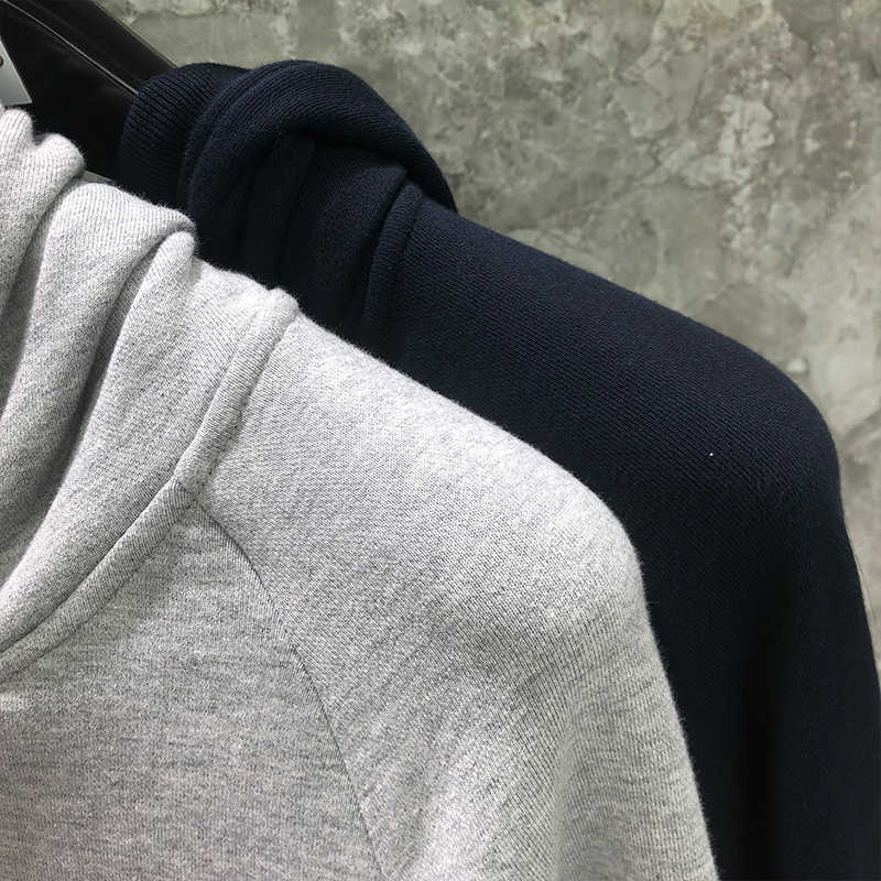 V1CJ 2022 Brand de mode Designer TB-Thom Automne et Sweat à capuche Pink Pink Preat-temps Veste Hiver Labré Côté Blanc Four Bar Cardigan correct