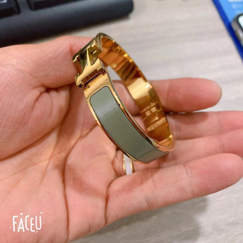 Luxury Gold Stainless Steel H Bangle Bracelet Jewelry for Women Gift-image-776869847