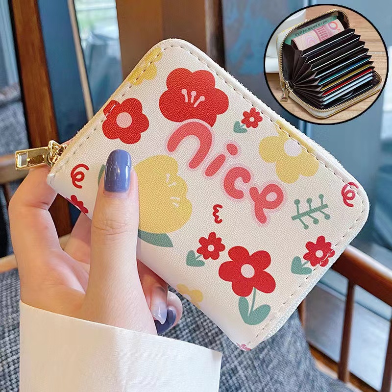 

2023 brand new compact Card Holders cartoon cute Japanese girl heart short Card integrated bag, Red