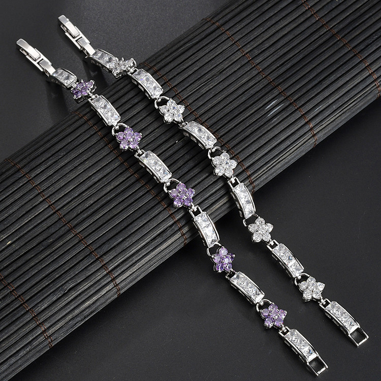 

Bracelet Zircon Inlaid Copper Bracelet Platinum Plated Fashion White Tie Exquisite