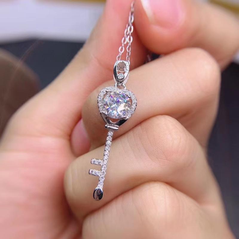 

Pendant Necklaces Moissanite Pendants 1.00ct D VVS Weding For Women Jewelry 925 Sterling Silver Luxury DesignersPendant