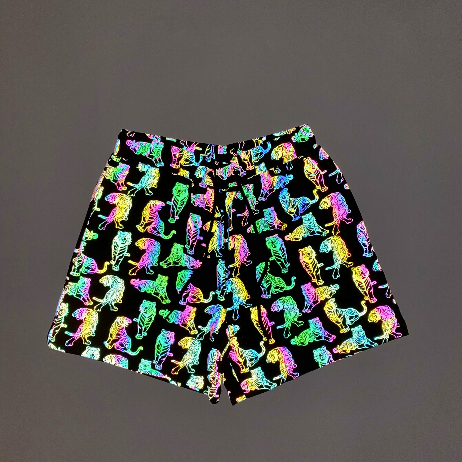 

Men's Shorts Multicolor Reflective Mushroom Tiger Zebra Snakeskin Men Summer Night Shiny Biker Women Short Pants Couple Hip Hop Sexy Ladies
