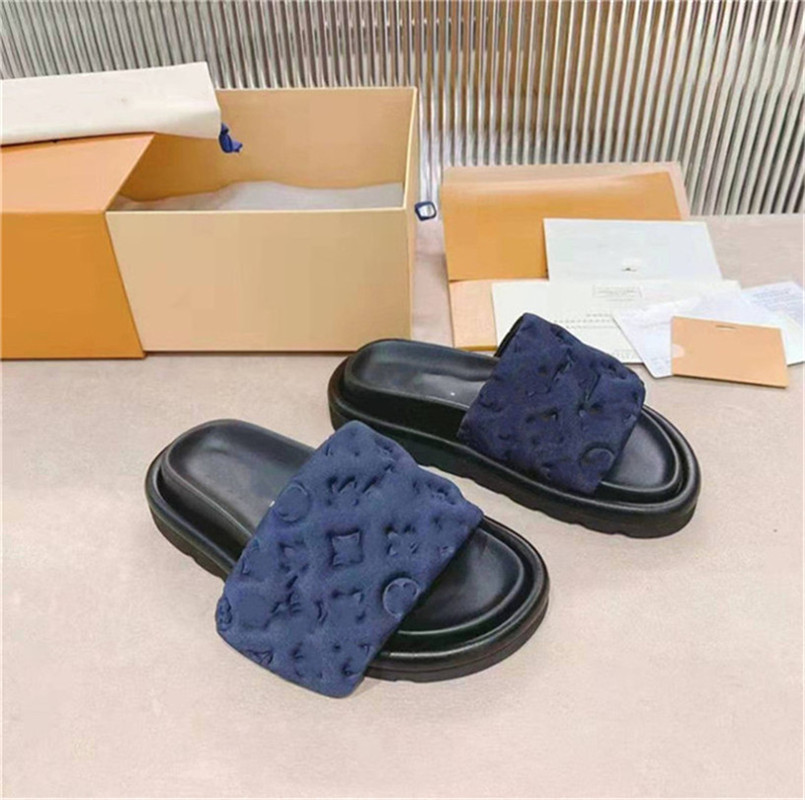 

2022 Designer Slippers POOL PILLOW COMFORT Sandals Smooth Calfskin Slipper Women Mens Flat Letter Mules Shoes Fashionable Easy-to-wear Rubber, Beige