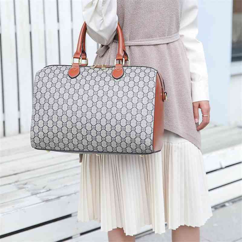 Bag women new large capacity pillow bag women's atmosphere handbag One Shoulder Messenger Boston s-image-772484373