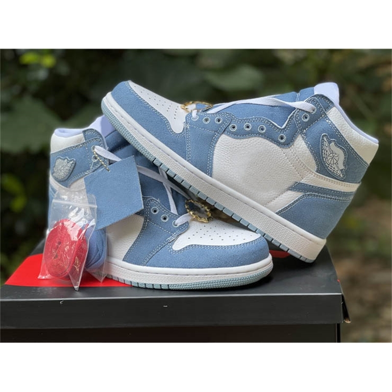 

Shoes Authentic 1 High OG WMNS Denim Basketball White Worn Blue Metallic Gold 1S Sneakers Retro Men Women Athletic Sports, Customize