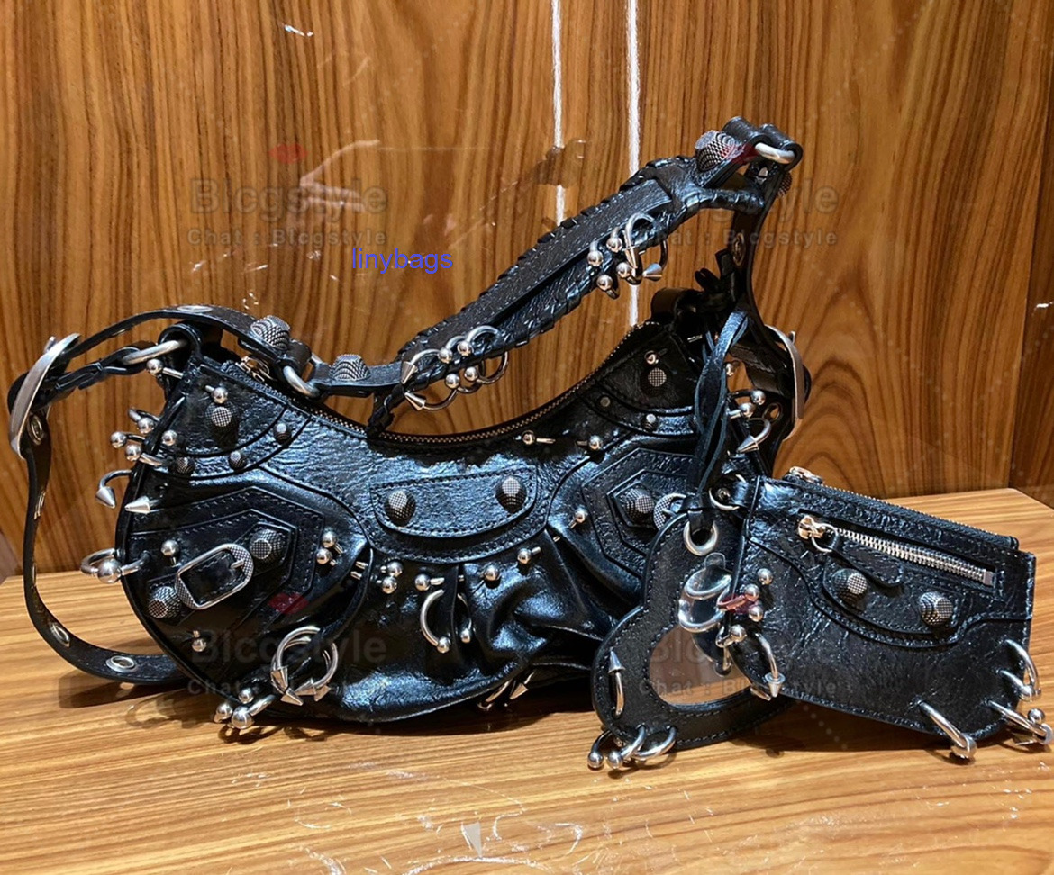 

designer bags balencaigass Le cagole perforated rivet limited quantity dumpling locomotive armpit bag, Black xs