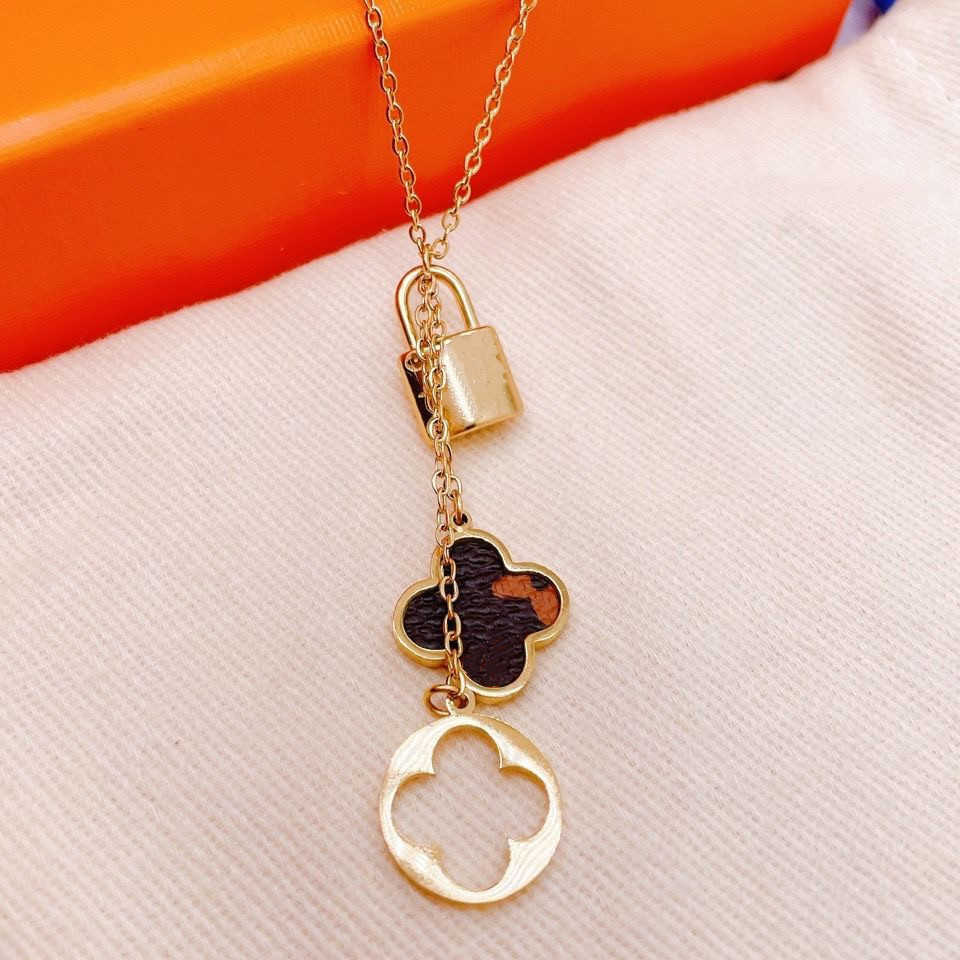 Alloy Jade Grape Pendants Snap Jewelry Silver Necklaces Murano Glass Heart Pendant Bohemian Charmed Wholesale-image-750352152